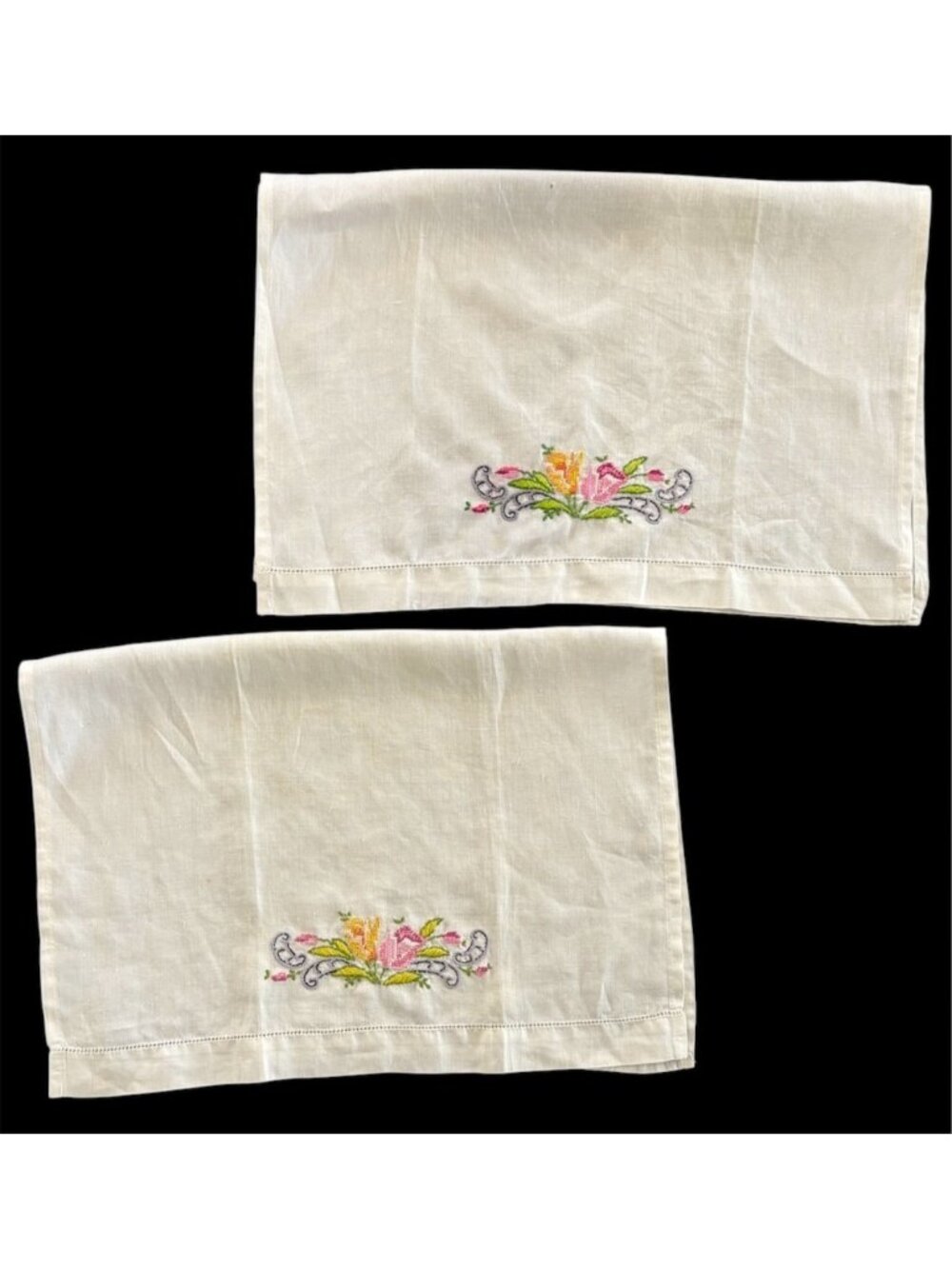 VTG Embroidered Floral Handkerchiefs Set Of Two